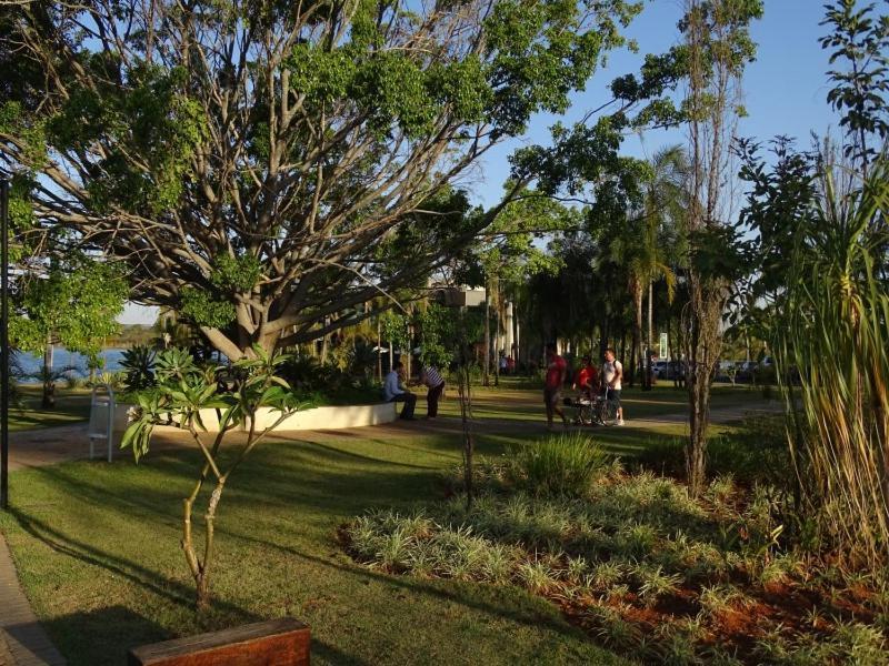 Flat - Esplanada Dos Ministerios - Centro De Brasilia Hotel ภายนอก รูปภาพ